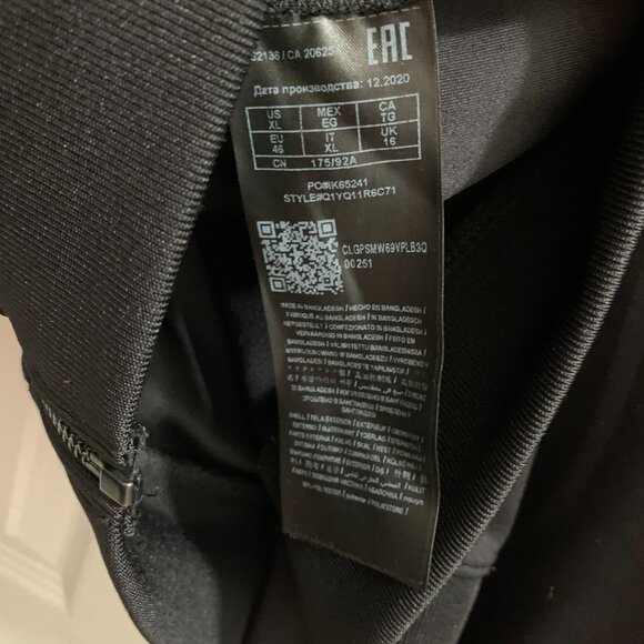 Guess Los Angeles Women's Black Fleece Jacket. - Picture 6 of 14